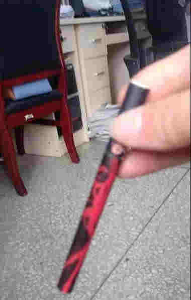 學校怎么藏電子煙