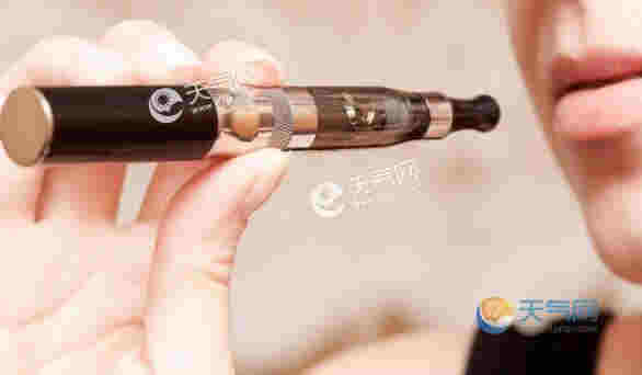 抽電子煙生痰怎么回事