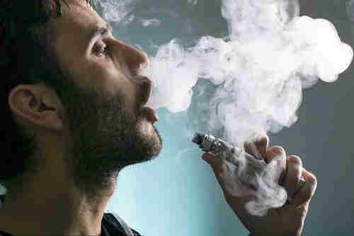 電子煙呼吸道癢