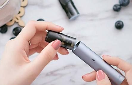 悅刻五代怎么開機？