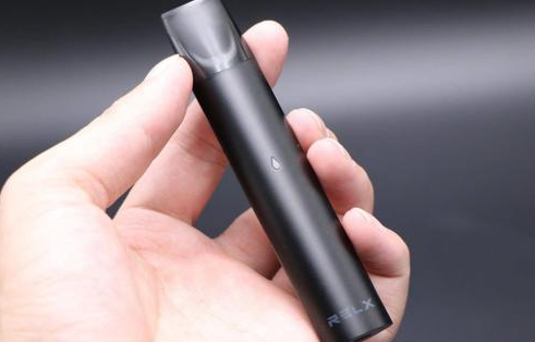 悅刻電子煙一吸就閃紅燈怎么辦？