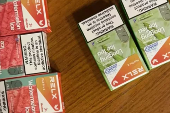 悅刻黑加侖藍莓和六代pro怎么樣多少錢？