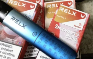 悅刻二代煙桿能用四五代煙彈呢？