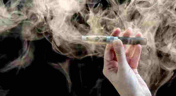 沃爾格林與克羅格宣布停售電子煙 它的危害并不比香煙少？