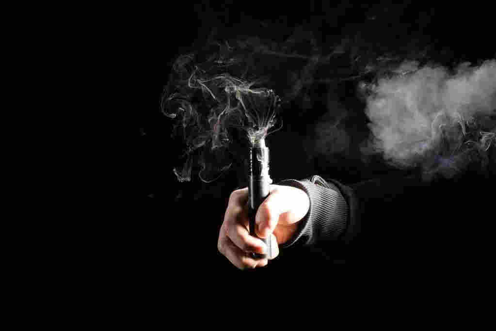 霧化能量棒在哪買悅刻暴跌50%后，我們找了8位電子煙從業者聊了聊未來