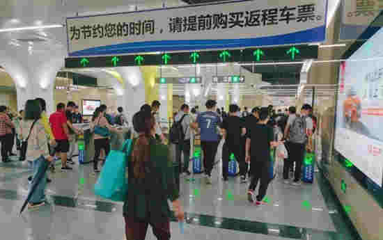 成都地鐵發布西博會客流預估 教你這樣搭地鐵