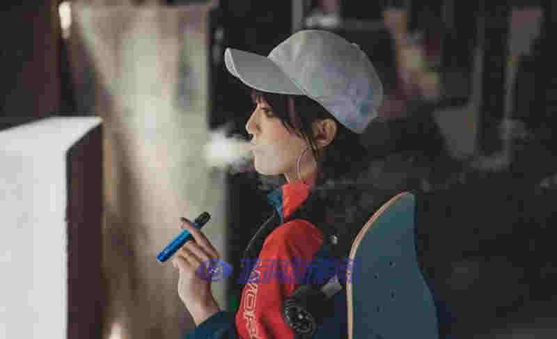 電子煙市場亂象調查：微商大軍涌入電子煙 