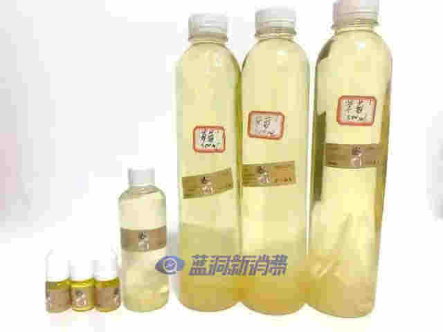 從女技師手上花400買的電子煙，抽還是不抽？ 