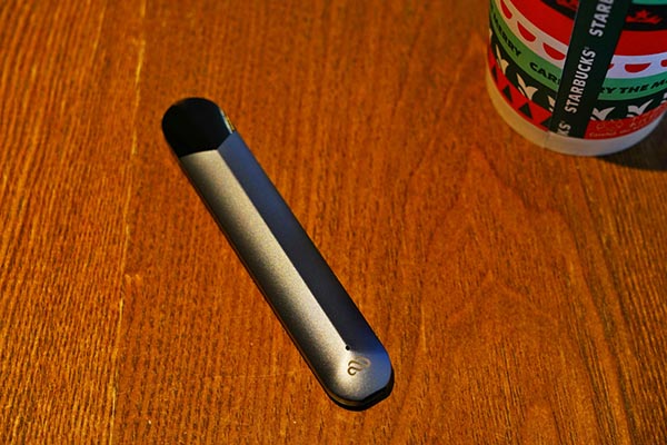 喜霧電子煙新品HERO評測：英雄歸來，舍我其誰