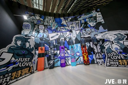 “夠特別，才夠范”，全球首款整體換殼方案小煙引圍觀